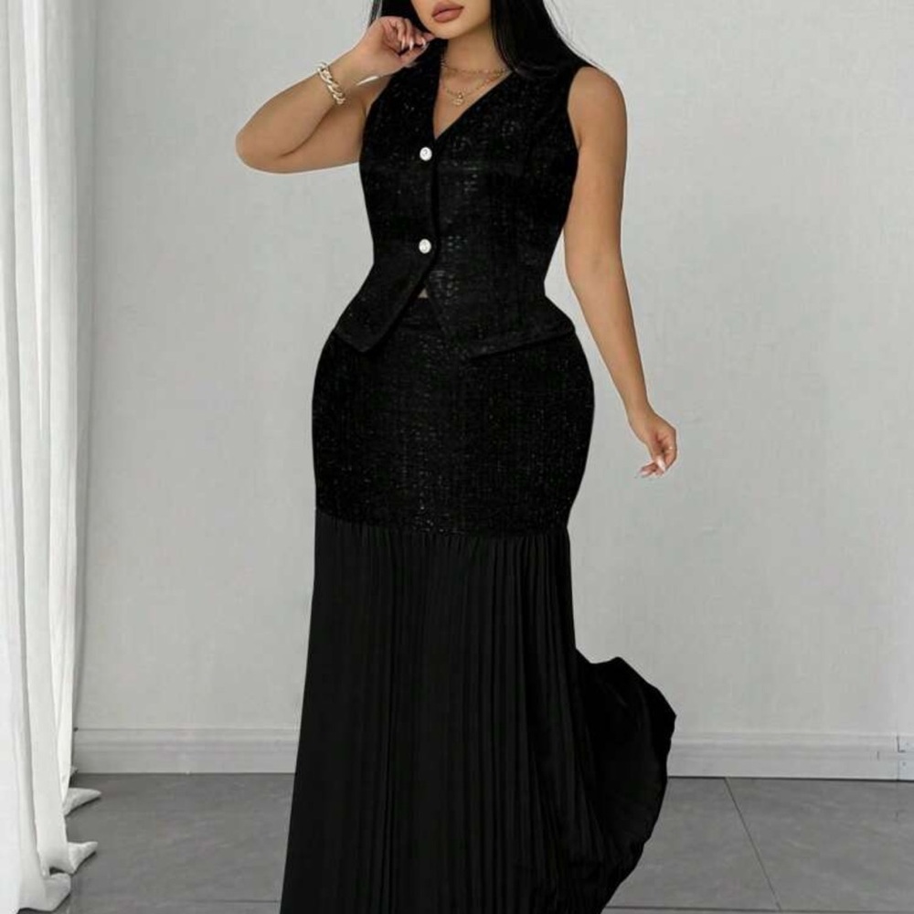 Elegant Black Sleeveless Vest and Maxi Skirt Set - Picture 4 of 4